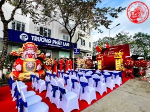 anh-thue-mua-lan-khai-truong-dep