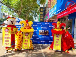 thue-mua-lan-khai-truong-cua-hang