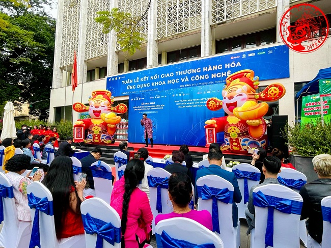 to-chuc-khai-truong-mua-lan-chuyen-nghiep 2